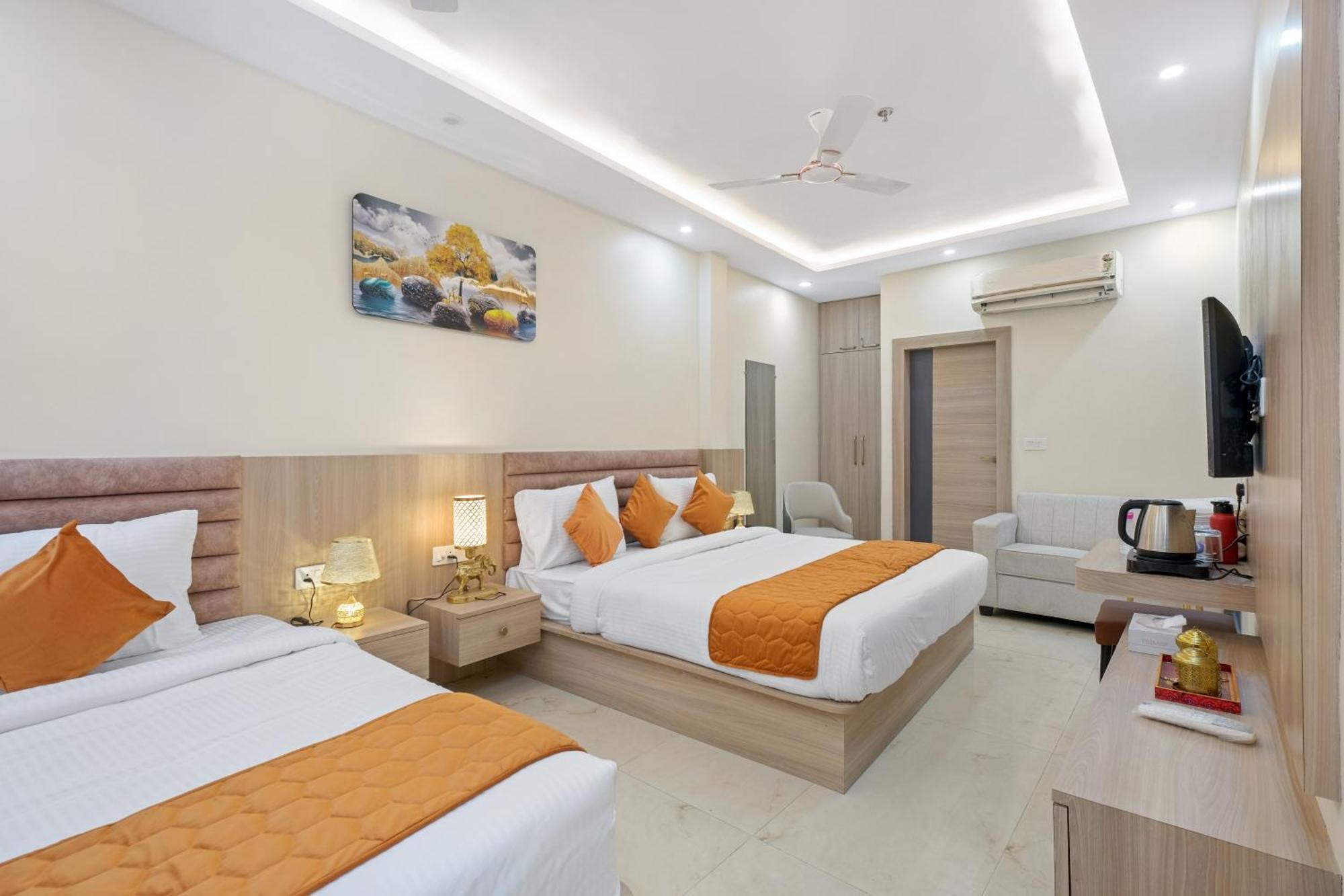Hotel Sudarshan Ayodhya Zewnętrze zdjęcie