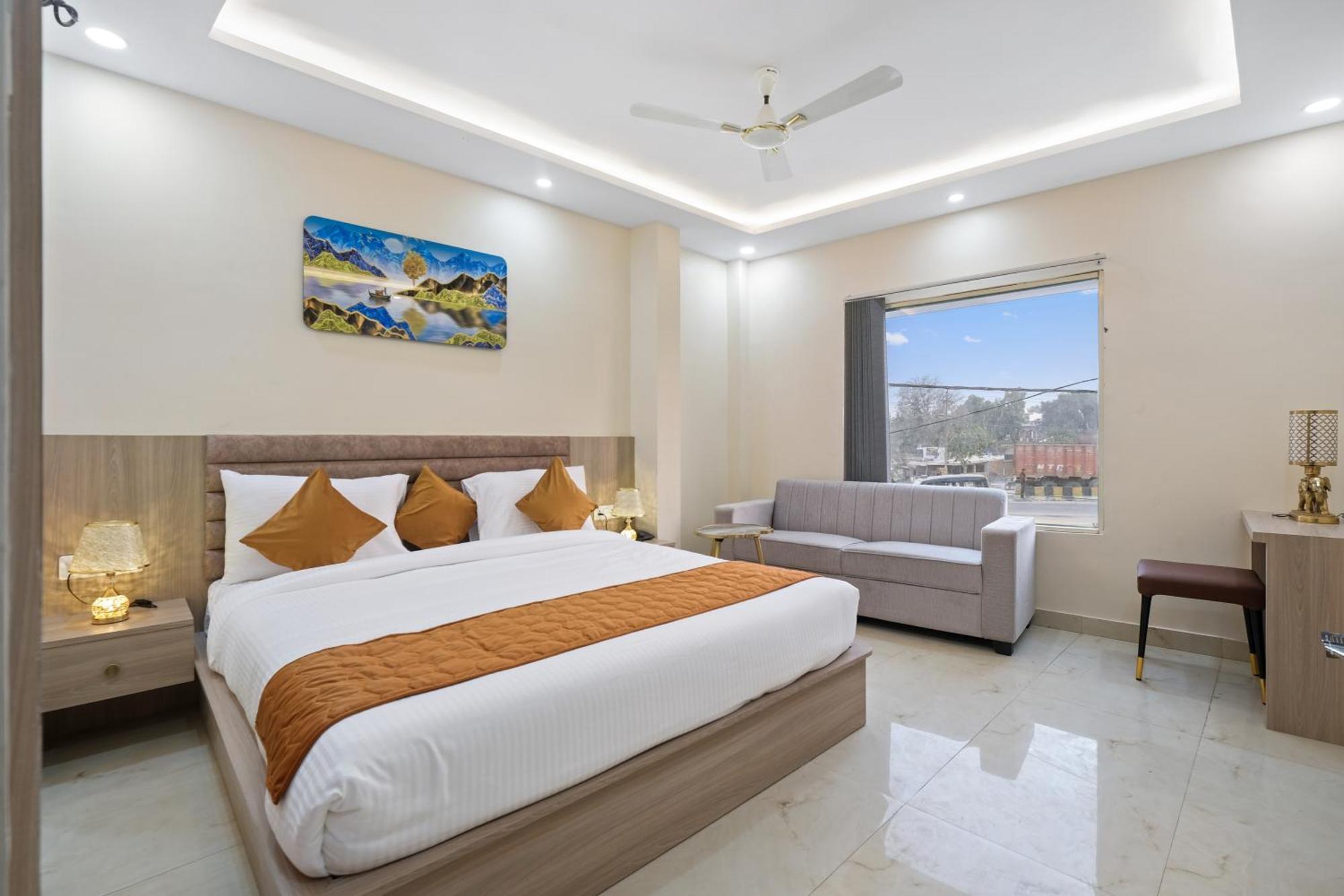 Hotel Sudarshan Ayodhya Zewnętrze zdjęcie